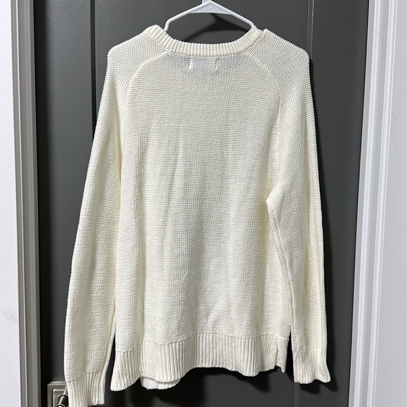 White Old Navy sweater - Picture 3 of 5